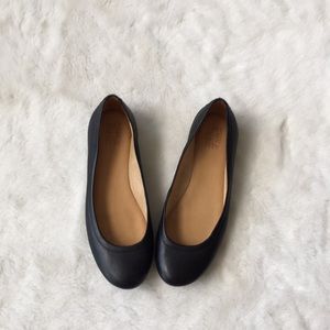 Black ballet flats size 8
